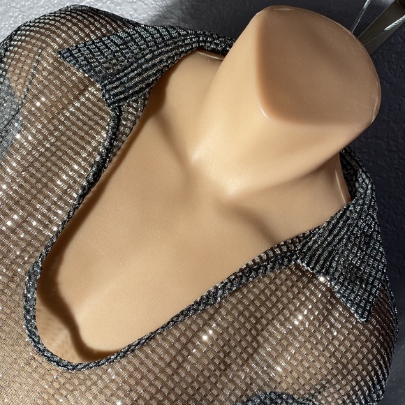 INCERUN - NWT - top: sheer black & silver l/s w collar and button cuffs - L - Picture 4 of 16